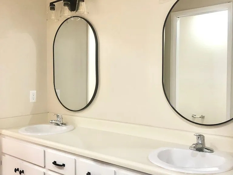 Madison Townhomes — Photo 13