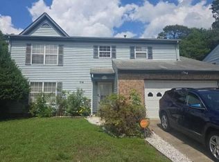 714 Mainsail Dr, Newport News, VA 23608