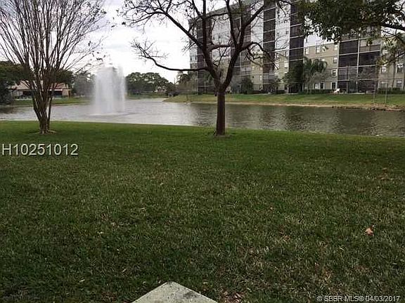 3rd image of 2236 N Cypress Bend Dr APT 103