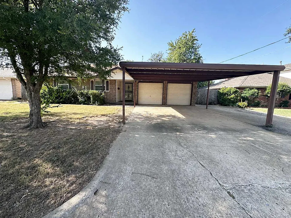 208 Cherrywood Dr