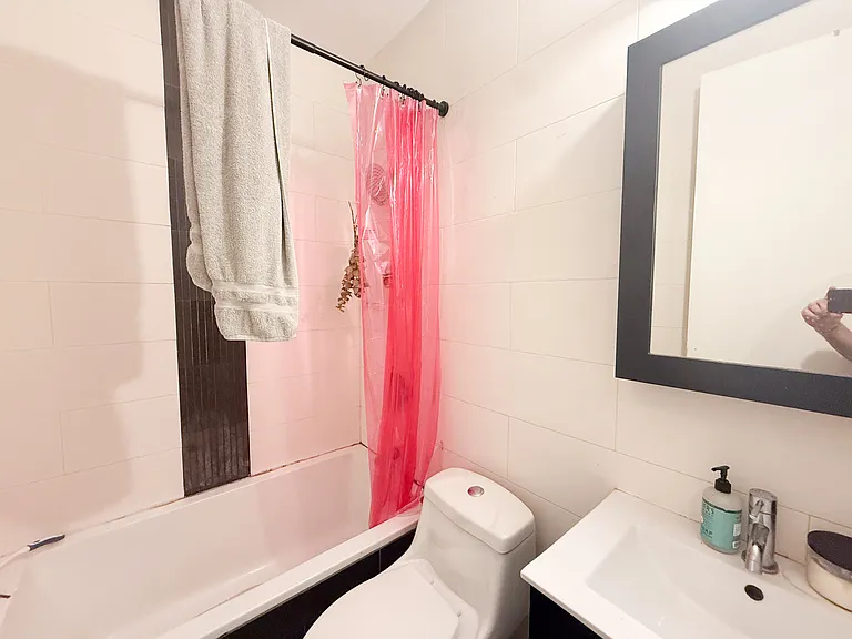 596 Quincy St #2 — Photo 5