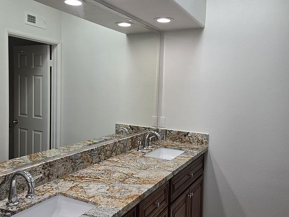 Duel Sink in Bathroom