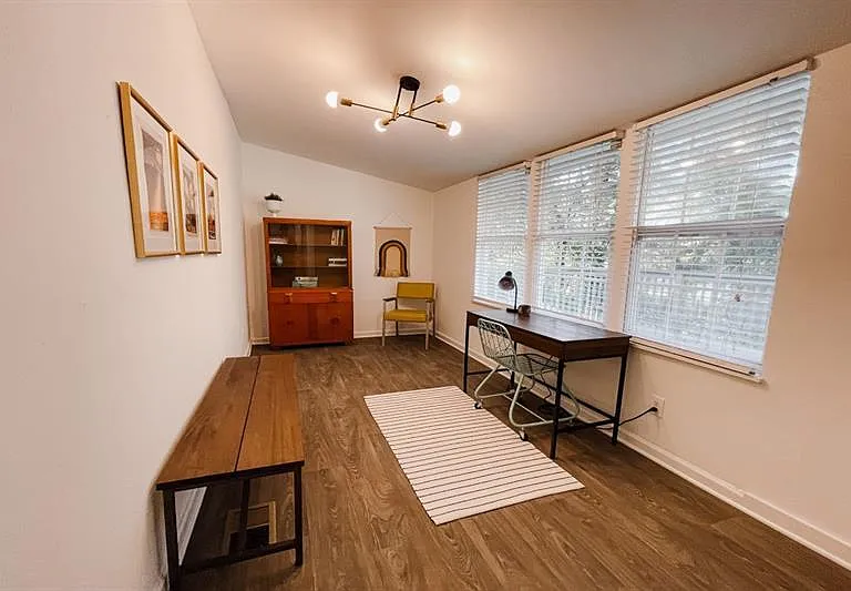 1408 Memorial Dr SE #UPSTAI — Photo 24