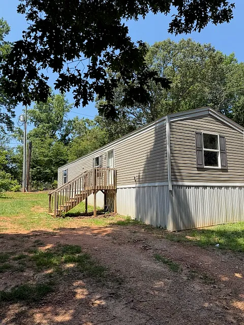 2 bed, 950 sqft, $1,100 — Photo 2