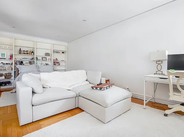 255 W 23rd St APT 5FW, Manhattan, NY 10011