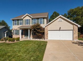 1734 Winding Glen Dr, Saint Charles, MO