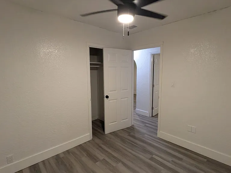 614 Pear St — Photo 12