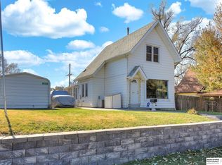 3617 Q St, Omaha, NE 68107