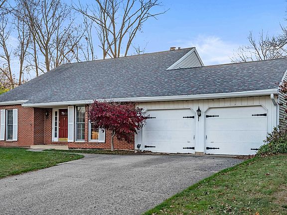 2nd image of 1562 Idlewild Dr