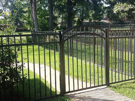 4th image of 308 Pebble Beach Dr