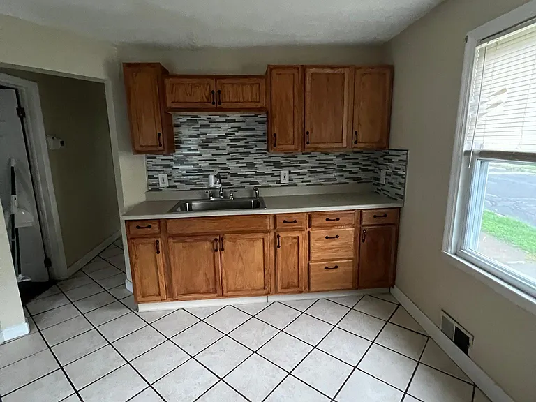 77 N Pond St #1 — Photo 13