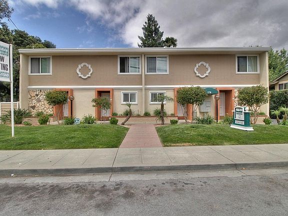 2nd image of 278 Tyrella Ave APT 3