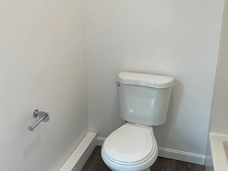 144 Main St #3 — Photo 6