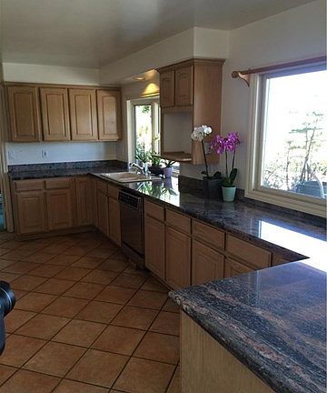 4th image of 22765 Charlemont Pl
