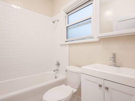 5th image of 1379 10th Ave #9
