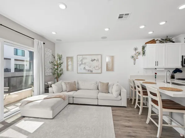 2072 Vela Ln, San Diego, CA 92154