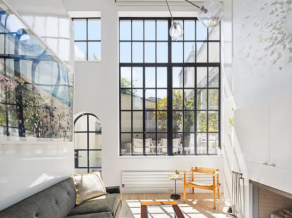 39 Barrow St, New York, NY 10014