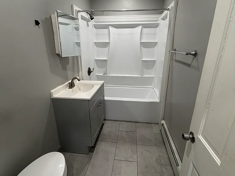 50 E 4th St #2 — Photo 5