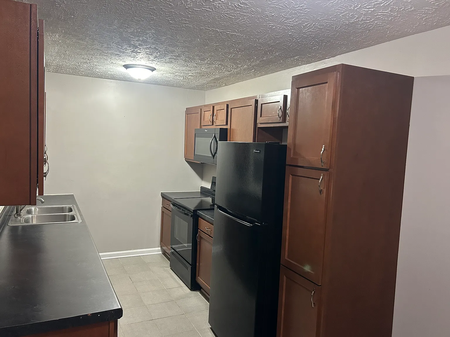 3 bed, 1167 sqft, $1,450 — Photo 4