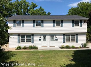 287 Prospect Ave, Pewaukee, WI 53072