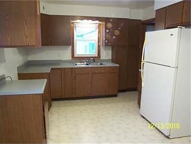5th image of 2331 Marquette Ave