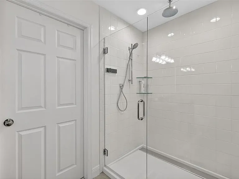6070 Sierra Crown St — Photo 23