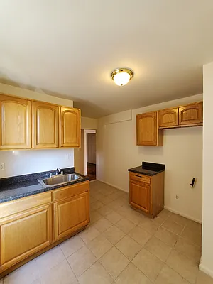 Rented by BRICK & GALO REALTY CORP | media 42