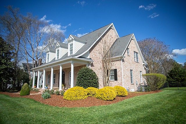 1st image of 713 Glass Ln