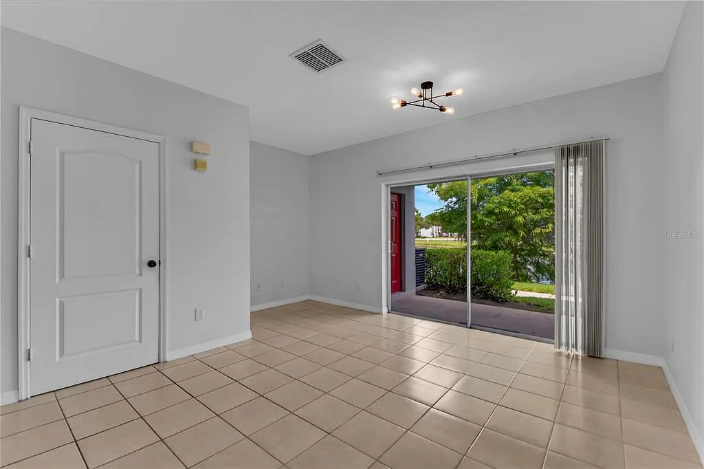 2 bed, 2.5 bath, 987 sqft, $1,800 — Photo 4