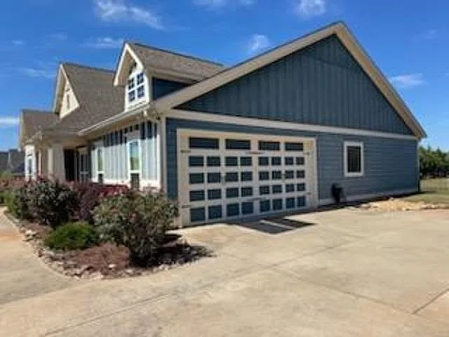 3 bed, 2.5 bath, 1820 sqft, $3,000 — Photo 3