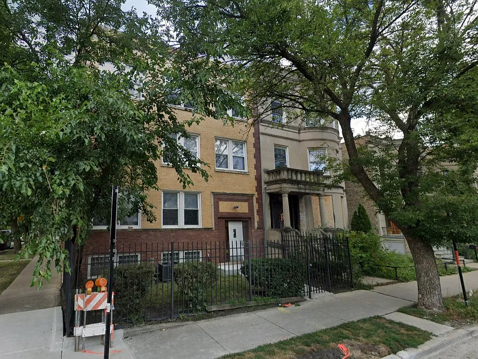 2605-07 N. Spaulding Ave. / 3286 W. Wrightwood Ave.