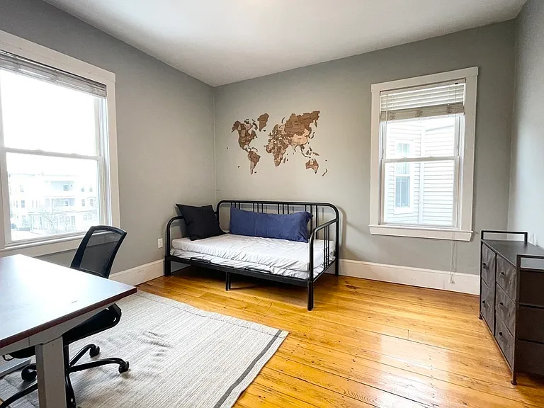 367 Cardinal Medeiros Ave #2 — Photo 13