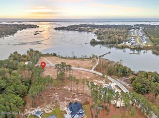 51 Crown Pointe Dr, Hampstead, NC 28443