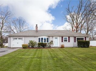 168 Gainsville Dr, Warwick, RI 02886