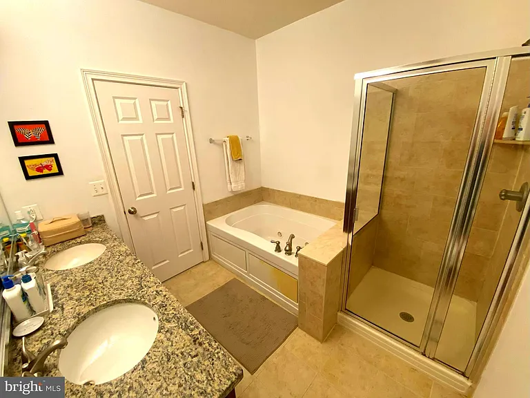 303 Admirals Way — Photo 22