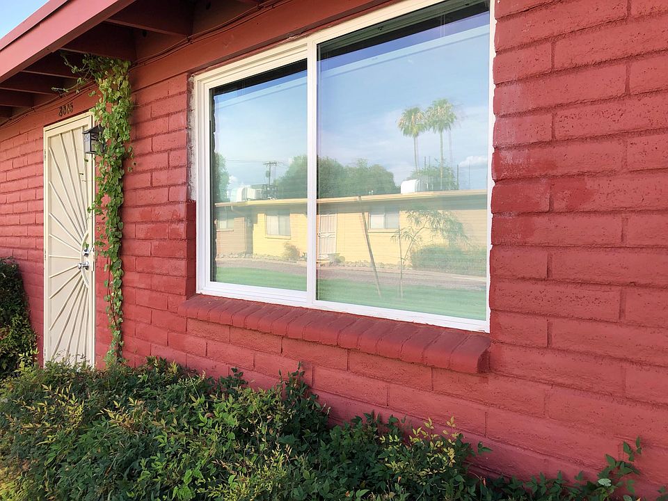 1st image of 3005 E Blacklidge Dr