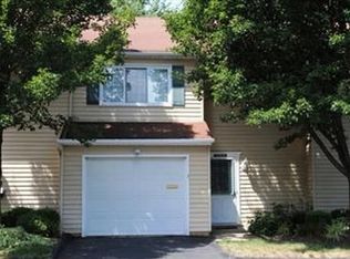 1754 Walnut Ln #29, Rocky River, OH