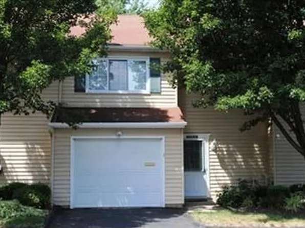 1754 Walnut Ln #29, Rocky River, OH 44116