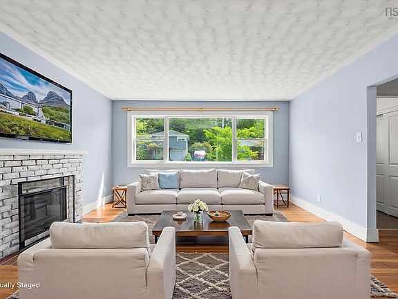 3rd image of 38 Anderson St