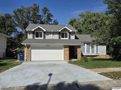 3738 Falcon Dr, Bellevue, NE, 68123