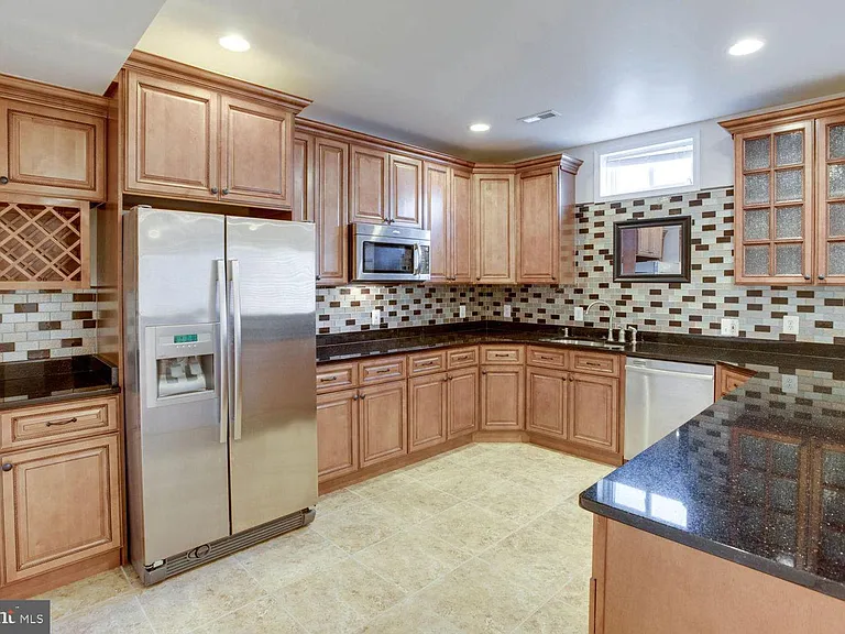 42100 Porch Light Dr — Photo 4