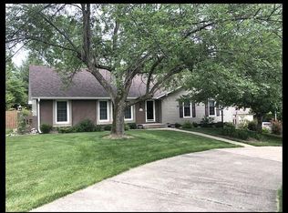 902 Gieselman Ln, Macon, MO 63552