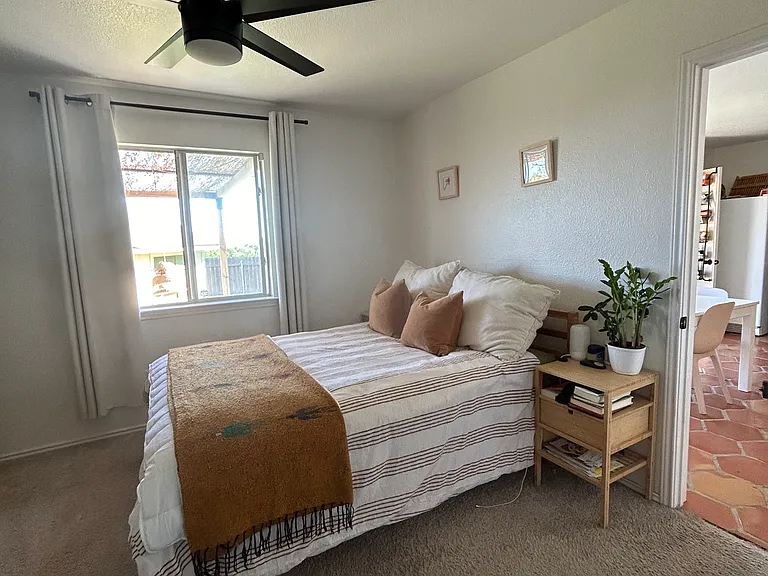 5213 Krueger Ln — Photo 10