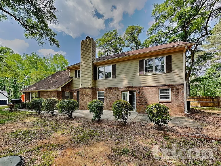 100 Creekwood Ct — Photo 15