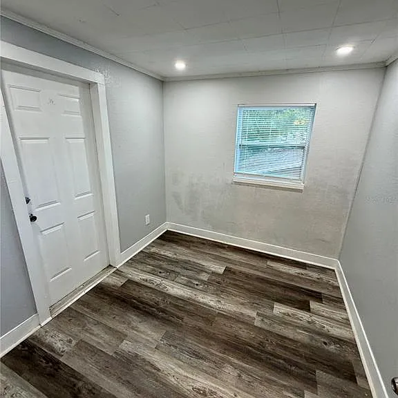 908 Beverly Ave #F — Photo 6