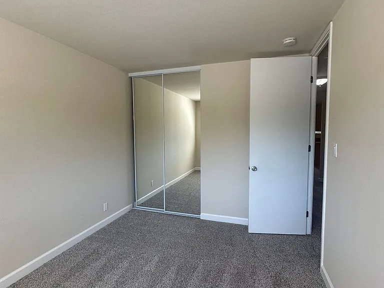 4309 Ross Ave — Photo 38