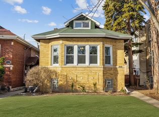 2820 N Sayre Ave, Chicago, IL
