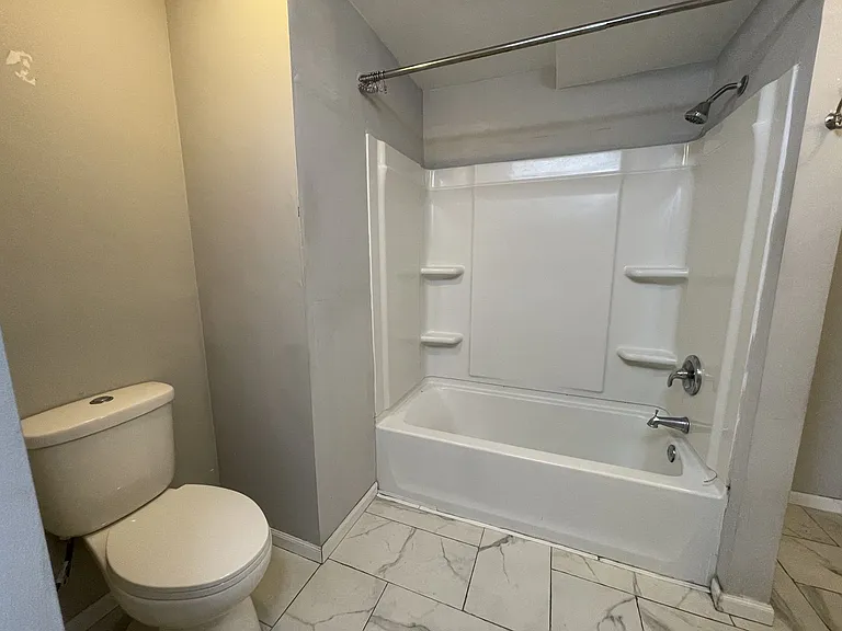 315 Buchanan — Photo 13