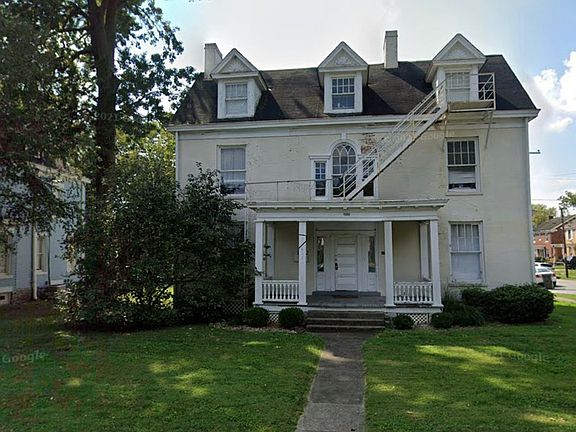 4th image of 418-2 E Maxwell St #0