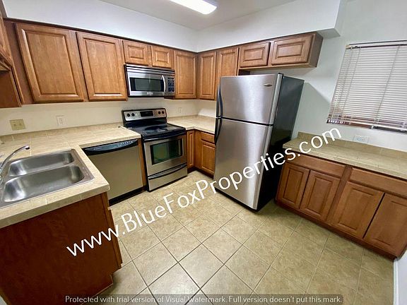 3rd image of 1810 E Blacklidge Dr APT 102